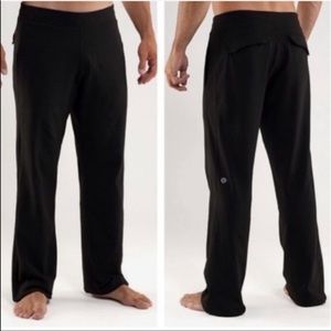 Lululemon Men’s King Fu Pants Straight Leg Black